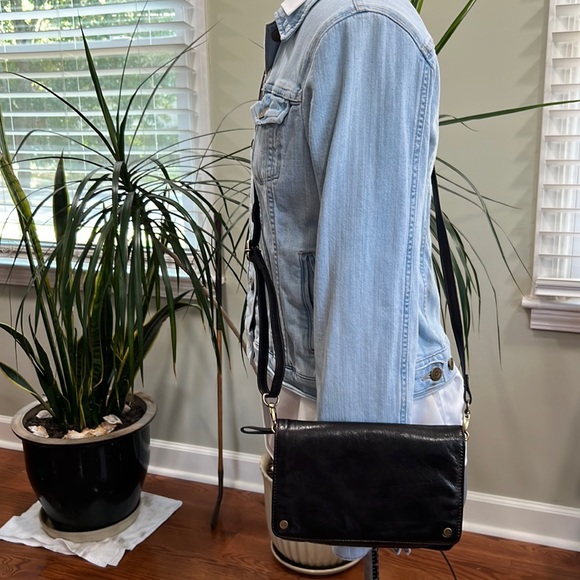 Latico NJ USA crossbody - Picture 2 of 9